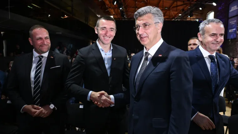 Je li zaiskrilo između HDZ-a i DP-a? Iz Vlade uvjeravaju: '&Scaron;timamo kao urica'