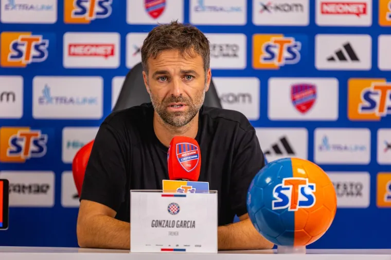 Igrači Hajduka upali Garciji na konferenciju i počeli ga polijevati: 'Ljudi iz Hrvatske znaju...'