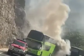 Autobus planuo na magistrali kod Slanoga, pogledajte prizore s mjesta događaja