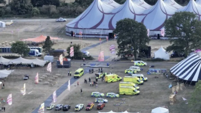 Kr&scaron;ćanski festival naprasno prekinut: Veliki znak pao na ljude, ima ozlijeđenih