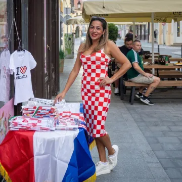 'Slavonijo zlatna ti si': Pogledajte kako se Grad heroja priprema za Thompsonov koncert