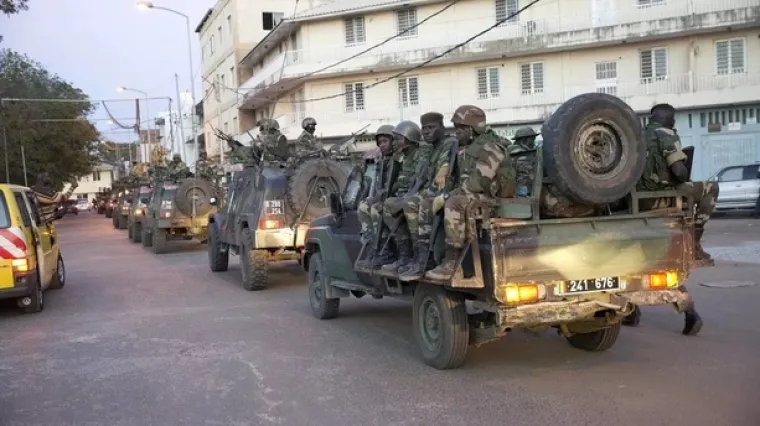 Kaos u Nigeru: Vojnici napali zračnu luku i predsjedničku palaču u Niameyu