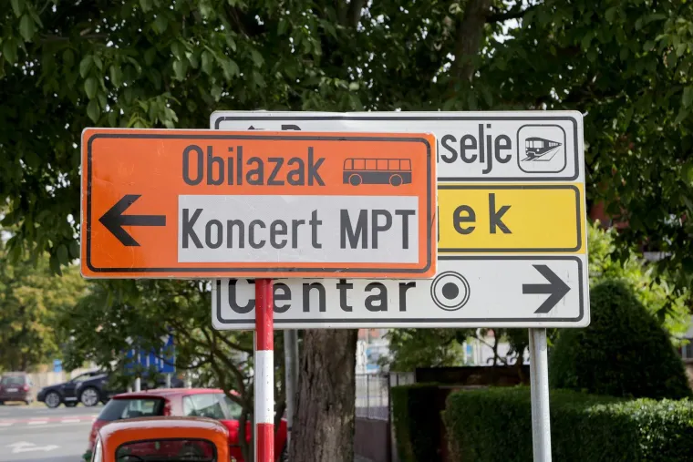 Pogledajte gdje je Thompson oti&scaron;ao prije večera&scaron;njeg koncerta: Uz njega bio Plenkovićev ministar
