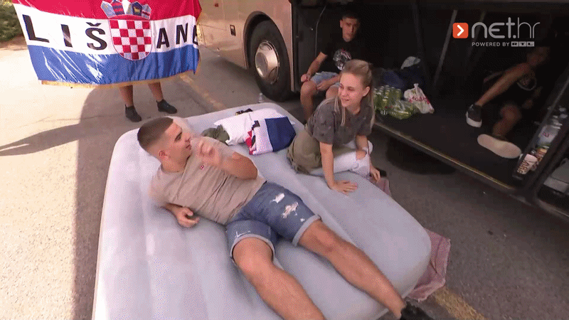 Uživo iz Grada Heroja par sati prije koncerta: Thompson s ministrom Medvedom obi&scaron;ao Petrovačku dolu