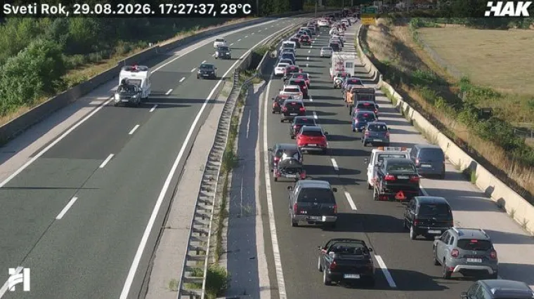 Totalni kaos na A1! Četvero ozlijeđenih u naletu auta na cestare. 'Neki voze u suprotnom smjeru'