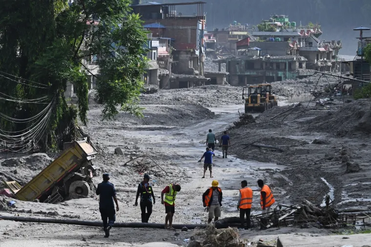 Skočio broj mrtvih u katastrofalnim poplavama: Spasioci traže zarobljene u tunelima hidroelektrana