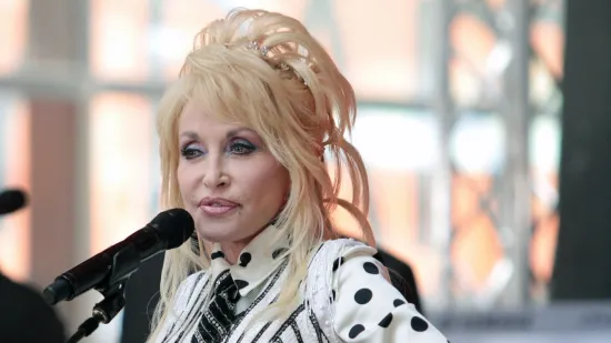 Dolly Parton sahranjena u krugu najbližih, počiva uz supruga Carla Deana