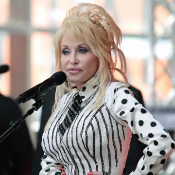 Dolly Parton sahranjena u krugu najbližih, počiva uz supruga Carla Deana