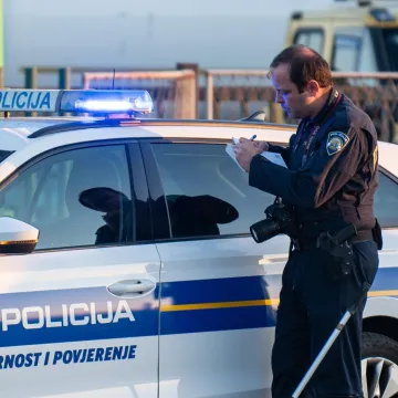 Srbin (32) protjeran iz Hrvatske: Lažnom vozačkom iz Bugarske poku&scaron;ao prijeći granicu