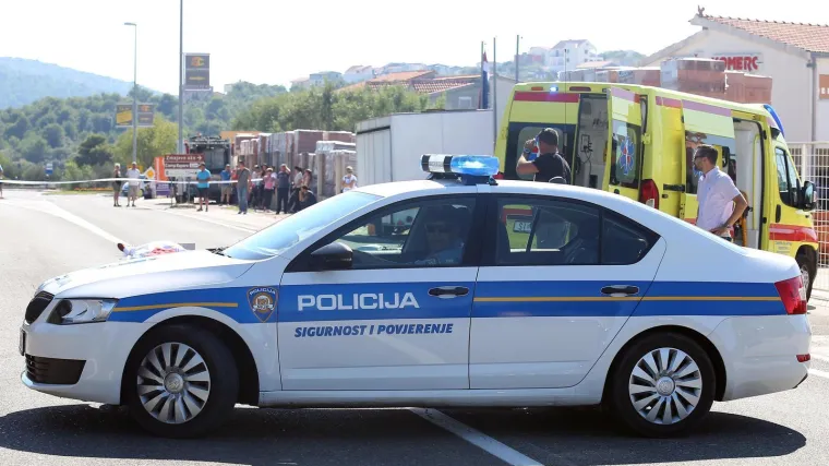 Tragična prometna nesreća na Krku: Poginuo vozač mopeda