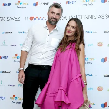Svi komentiraju suprugu Gorana Ivani&scaron;evića: Nives zablistala na novim fotografijama iz Splita