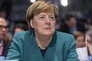 AfD na pragu povijesne pobjede, Angela Merkel diže uzbunu: 'Kontroliraju sve na&scaron;e razgovore'
