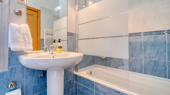 Plijesan se neće stvoriti u kupaonici zahvaljujući jednoj navici od dvije minute
