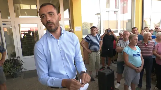 Slavoncima prekipjelo, izviždali HDZ-ovog načelnika: 'Samo je nama skuplje 400 posto!'