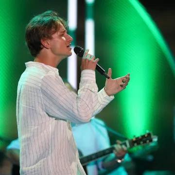 Jakov Jozinović napunio baterije s ekipom na luksuznoj jahti uoči nastavka velike turneje