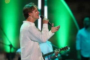 Jakov Jozinović napunio baterije s ekipom na luksuznoj jahti uoči nastavka velike turneje